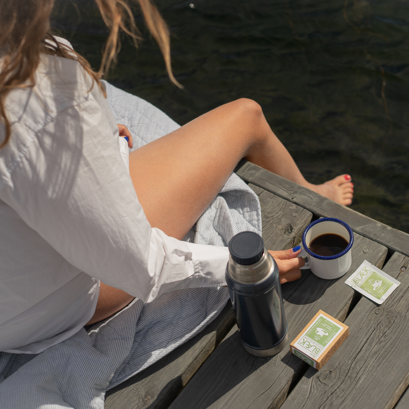 BLÆK Instant Kaffee NØ.2 - To Go Box - Medium Blend (Fairtrade)